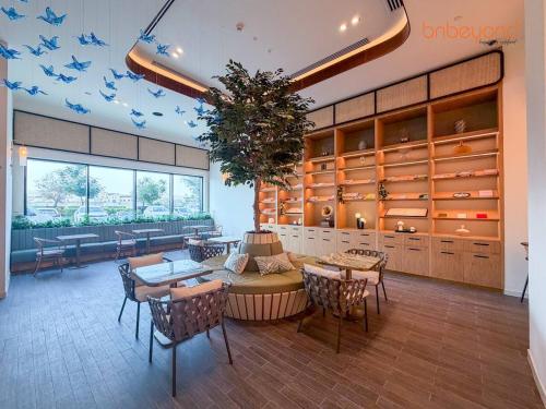 Nomad Haven with Pvt Cinema and C0-working Space - image 13