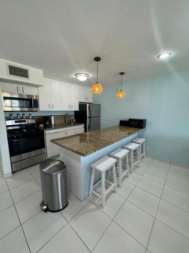 Sapphire Beach- Island time! in 雷德胡克