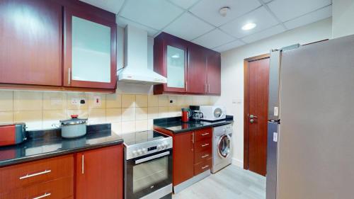Vacationer Holiday Homes I Luxury 2 Bedroom Apartment I Marina View I Steps from JBR Beach, Dubaj (zdjęcie 5)