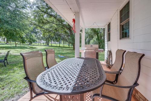 Pet the Sheep! Rural and Spacious Polk City Retreat in Auburndale (FL)
