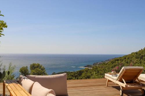 Villa PalmSprings Stunning Sea View & Private Pool - Location, gîte - Carqueiranne