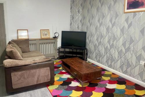 1 Room ensuite Flat - Sleeps 2 with Sky Full Fibre gîte à louer Dudley