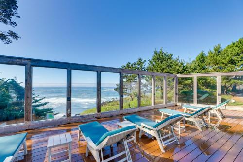 Steps to Otter Crest Beach: Studio w/ Resort Perks in Otter Rock (OR)