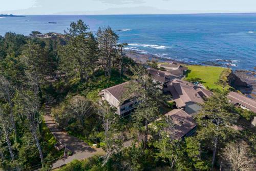 Steps to Otter Crest Beach: Studio w/ Resort Perks in Otter Rock (OR)