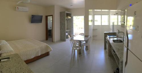 Kitchen, Pousada e Camping Lagoa da Conceicao in Florianopolis