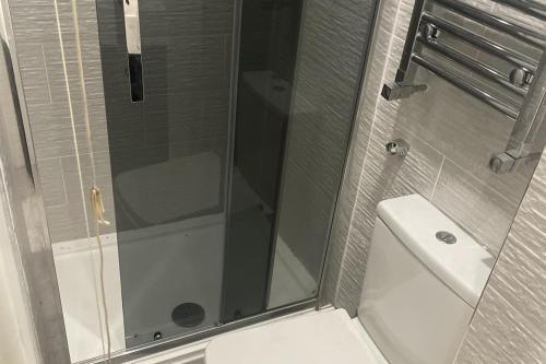 4 Bedroom House - Sleeps 6 - Garden Bbq Parking, Birmingham (fotografie 6)