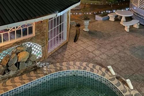 1 Bed House - Sleeps 2 - Pool - Parking - Wifi, Georgetown (zdjęcie 2)