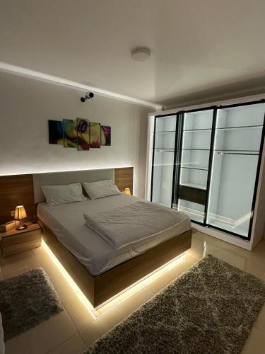 Fully Equipped B6 Apartment Perfect for Short Stay, Cairo