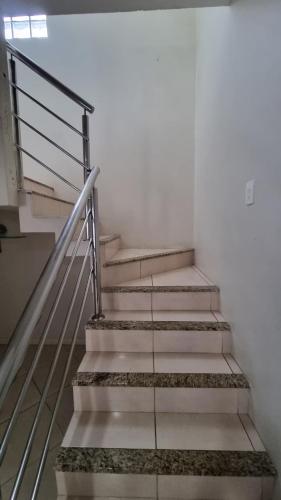 Casa 3 quartos a 50m da bela praia da Armação (Casa 3 quartos a 50m da bela praia da Armacao) in Armacao