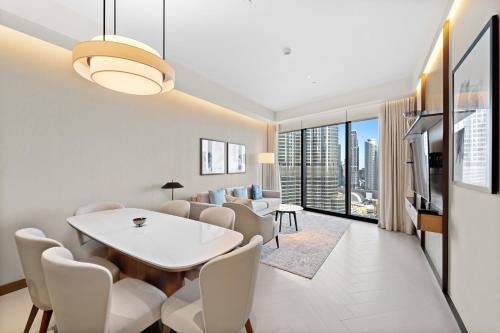 VayK - Exceptional 2BR at Address Dubai Opera, Дубай (фото 5)