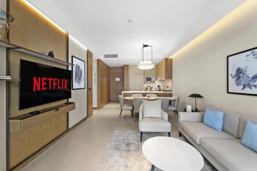 VayK - Exceptional 2BR at Address Dubai Opera, Дубай (фото 2)