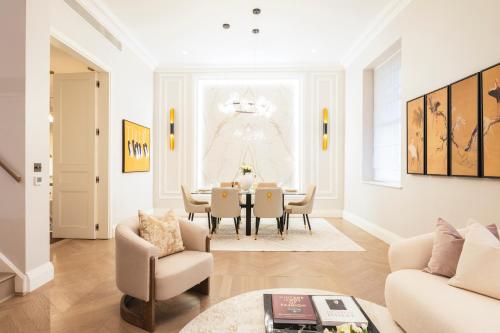 Grand Luxury Duplex with Private Cinema Room - 4BD 4BA