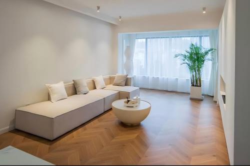 Shanghai Hills & Serendipity Family Homestay with 3 Bedrooms Near Line4&8 South Xizang Rd, Shanghai (Foto 8)