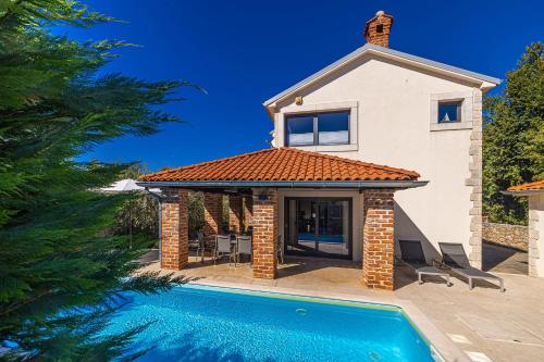 Villa Kvarner – khách sạn tại Rasopasno