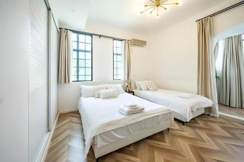 Shanghai Hills & Serendipity Artisanal Glass Downtown Suite close to Metro Line10, Shanghai (photo 7)
