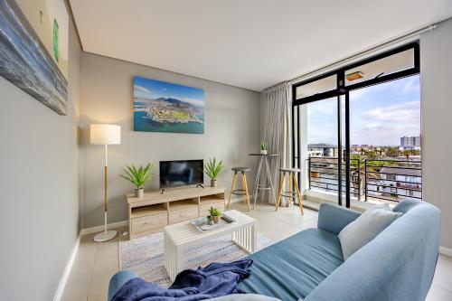 Beach Break Bliss - Cozy retreat with mountain views, Bloubergstrand (photo 6)