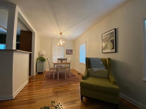 Midtown Cottage Close To Fsudowntown in Glendale