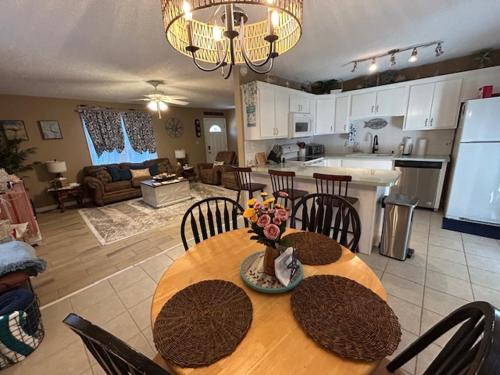 Maana- A Boaters Bungalow in Carrabelle