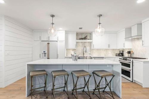 Seaside Retreat detail