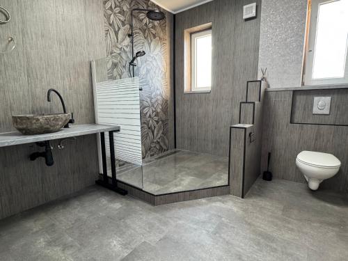 淋浴間, Monstera III - industrial in 科林