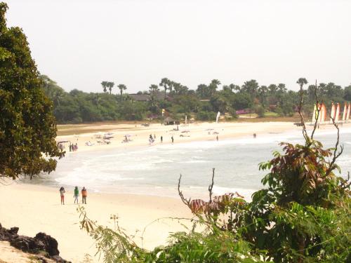 Jolie chambre, calme, frigo, wifi piscine proche mer,5 mn de Cap Skirring ,proche restau Chez Loulou in Cap Skirring