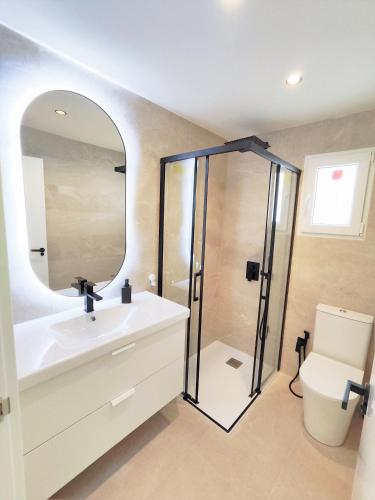 ห้องน้ำ, Puertollano Central Park - by Pro Apartments - Free Parking in เพอร์โทลลาโน