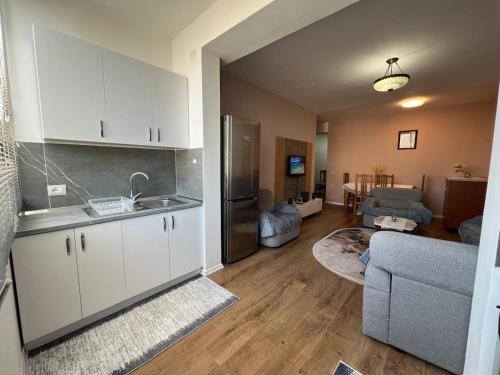 Sun&Sea Apartment - image 5