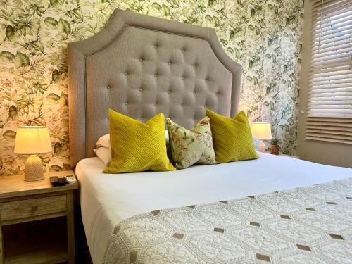 Musgrave Avenue Guest Lodge - Tap to explore photos