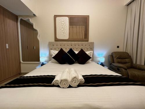 Ramaira Homes Azizi Riviera 26 by Vacay Xeal, Dubaï