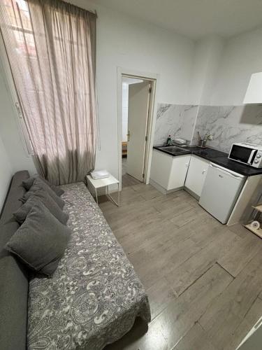 Two-bedroom apartment in Alonso Cano - image 3