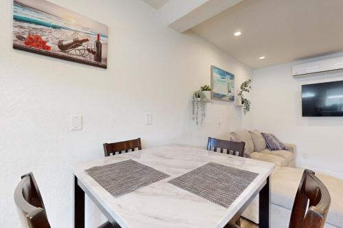 Fair Weather in Newport Beach Városközpont