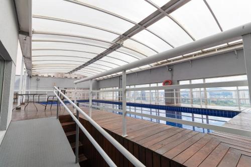 Swimming pool, Prime Flat II - Metropolis Alphaville near SNACK DREAM - RESTAURANTE E LANCHONETE