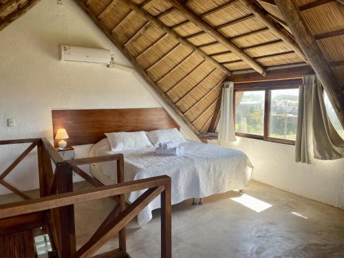 cuatro lunas hotel in Punta Del Diablo