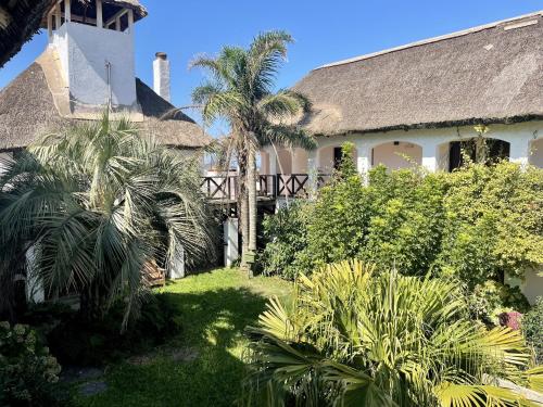 Vrt, cuatro lunas hotel in Punta Del Diablo