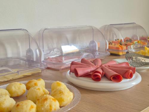 Comida y bebida, Pousada Suites Phison in Cabo Frío