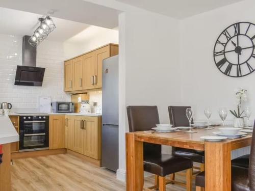 廚房, Ladybower Apartment Central Glossop in 格洛索普