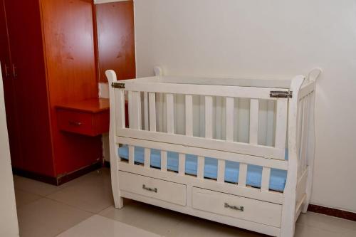 Jacky's Fully Furnished Apartment milimani suites - image 4