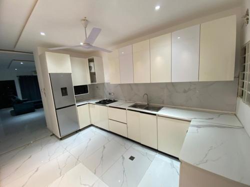 3BR Ultra Modern Apartment in Gbawe in โซวูทุม