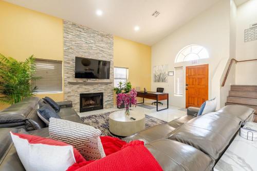 Welcome to Luxe Stays in Ahwatukee