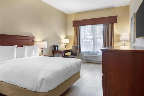 Best Western Plus Fredericton Hotel & Suites in Fredericton (NB)