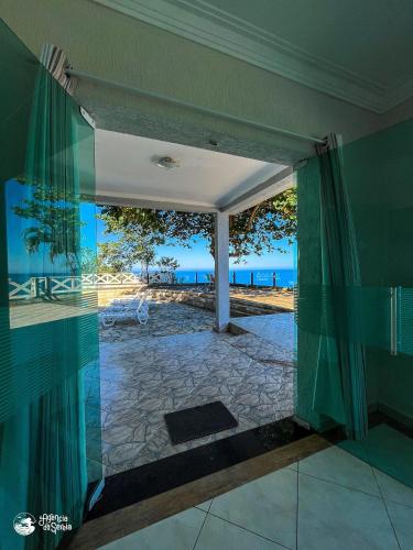 Casa costeira com vista e área gourmet no Borrifos (Casa costeira com vista e area gourmet no Borrifos) in Praia de Itapecerica