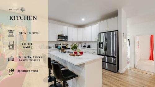 6Br 4Bath Home Just 5 Minutes to Lower Greenville in Джуниус-Хайтс