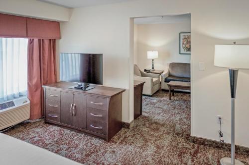 Crystal Inn Hotel & Suites - Salt Lake City - image 2