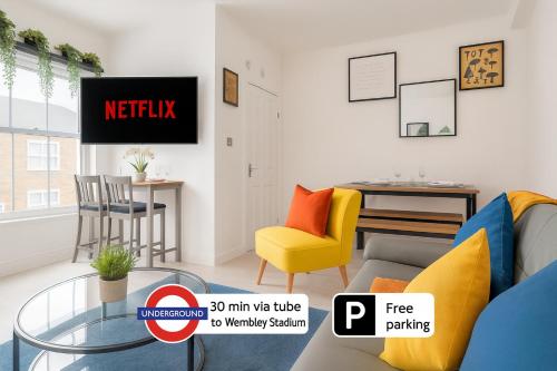 Modern House with Free Parking near Wembley, Londra