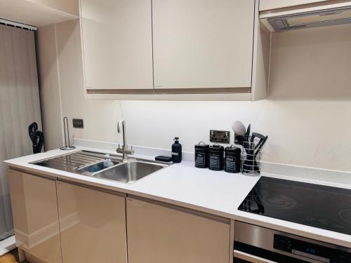 Stylish Central Leeds Arena Apartment Free Parking, Leeds (Foto 10)
