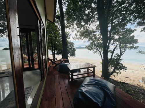 Chomjan Beach Resort in Koh Phayam (Ranong)