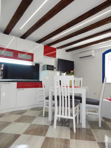Karmen's Apartment One, Split (photo 7)