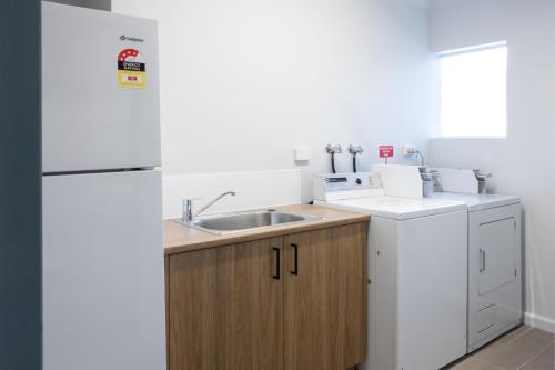 Claremont Hotel in Old Beach