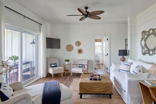 Bohemia Two Bedroom home in James Pt