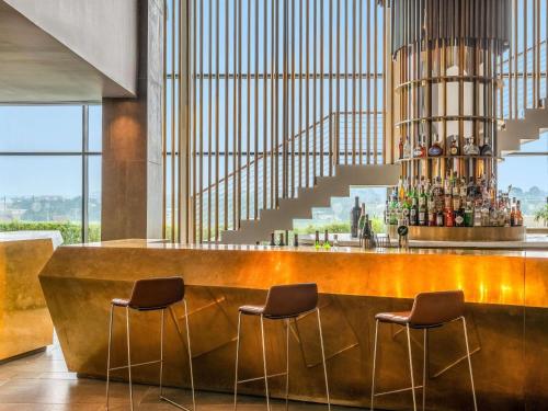 Bar/lounge, Hotel Pullman Abidjan in Abidjan